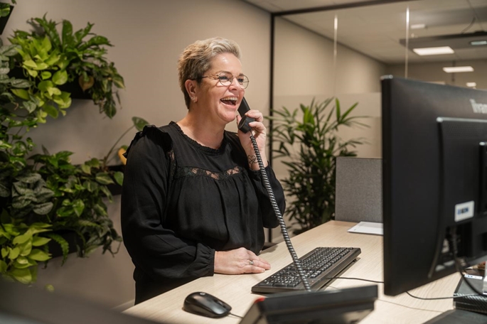 Els (Commercieel medewerker binnendienst)